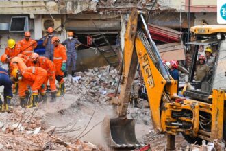 ‘owner-didn’t-take-precautions’:-delhi-police-tells-hc-on-satya-niketan-collapse