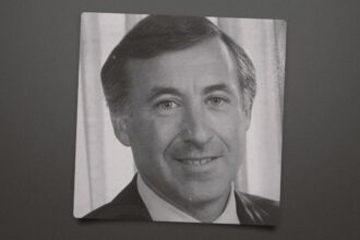 richard-s.-reisberg,-top-television-executive-at-viacom-and-mgm/ua,-dies-at-85