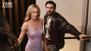 ‘the-love-hypothesis’-stars-lili-reinhart-and-tom-bateman-want-to-make-you-believe-in-love-again