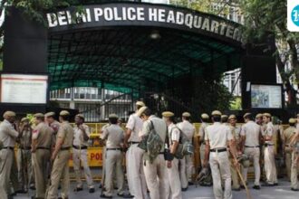 3-accused-of-stalking-du-students-in-suv-also-from-same-varsity,-manhunt-on:-cops