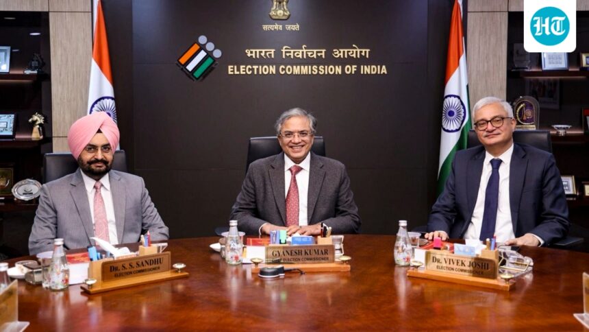 poll-panel’s-sir-orders-for-bihar,-other-states-and-uts-were-unanimous:-ec-sources-amid-row