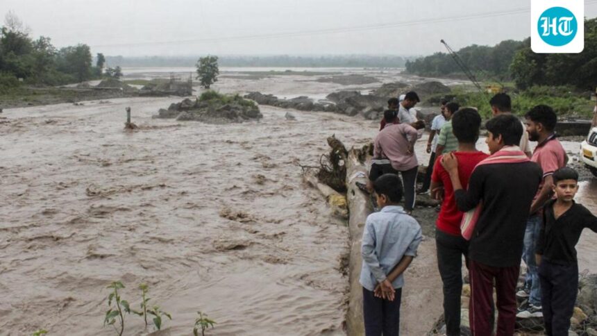 uttarakhand:-imd-issues-red,-orange-alerts-till-september-28-in-several-districts