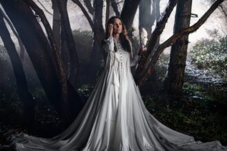 carrie-anne-moss,-hudson-williams-are-at-the-center-of-witchy-‘yaga’-trailer