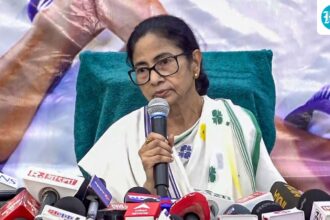 mamata-speaks-to-congress,-cpim-leaders-over-india-bloc-meet-on-eci-row