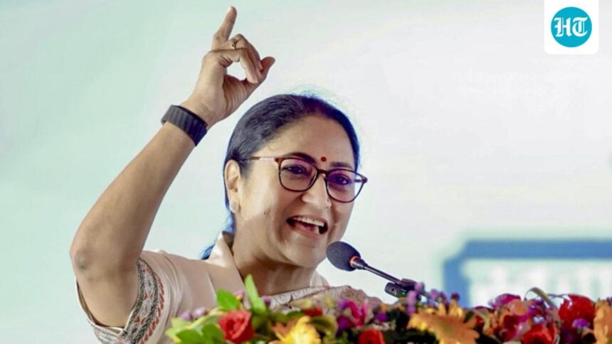 delhi-cm-rekha-gupta-hits-out-at-opposition-over-sir-row,-defends-election-commission