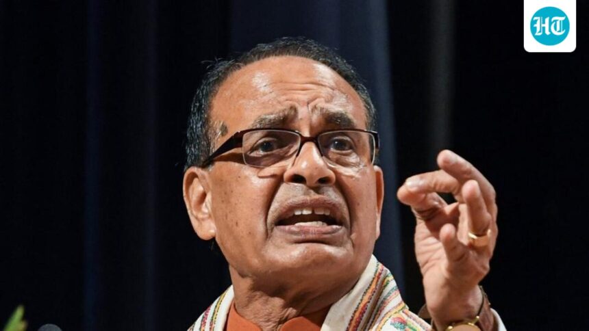 centre-to-assess-drought-situation-in-karnataka,-maharashtra:-chouhan