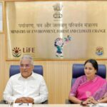 delhi-cm-attends-meeting-with-union-environment-minister-on-pollution-measures