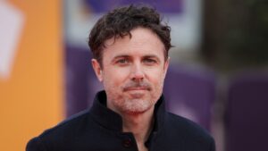 casey-affleck-on-matt-damon-rivalry,-a-chris-nolan-phone-call-and-being-a-proud-“hollywood-outsider”