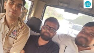 two-congress-leaders-arrested-for-‘gaddar’-graffiti-at-gyanesh-kumar’s-agra-home