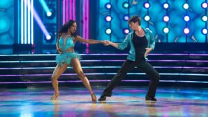 ‘dancing-with-the-stars’-caps-yacht-rock-night-with-a-shock-elimination:-see-the-scores,-who-went-home