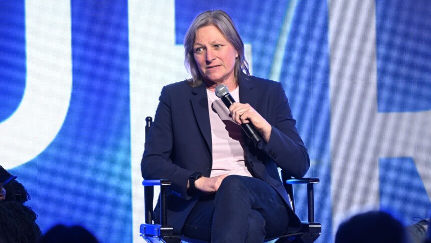 cindy-holland-to-exit-paramount-as-warner-bros.-discovery-deal-looms