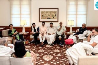 india-bloc-meeting-live:-mamata-to-join-key-meet-today;-gyanesh-kumar’s-resignation-demand,-sir-in-focus