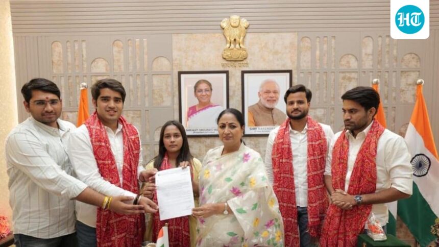 hostel-facilities-for-students,-women’s-safety:-dusu-submits-memorandum-to-delhi-cm