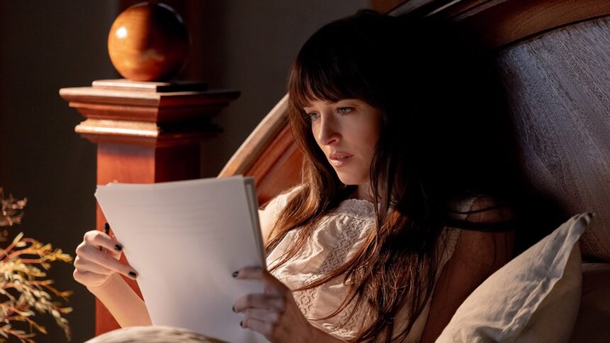 ‘verity’-review:-anne-hathaway,-dakota-johnson-and-josh-hartnett-try-and-fail-to-slink-their-way-through-a-dumb-mystery