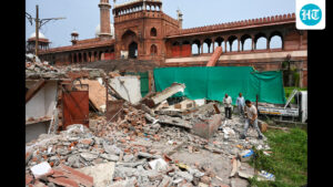 mcd-demolishes-structures-around-jama-masjid-as-part-of-encroachment-removal-drive