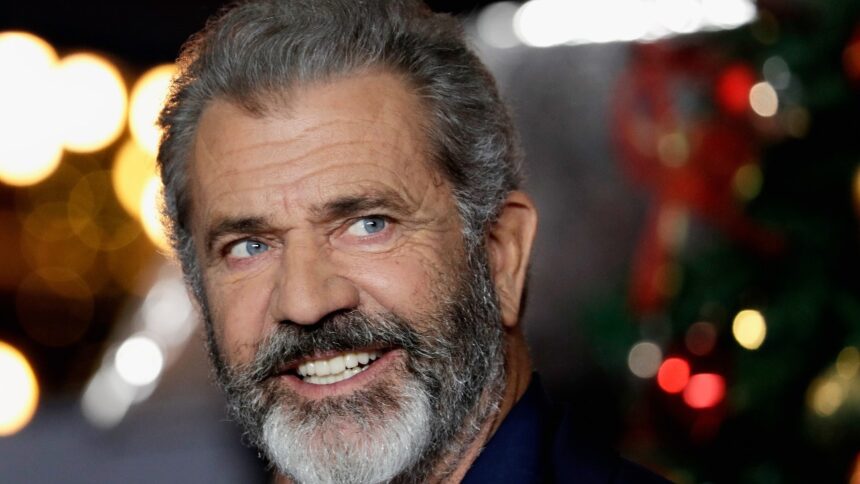 mel-gibson-apologizes-for-“thoughtless-idiocy”-in-using-mock-sign-language-at-fan-expo-canada