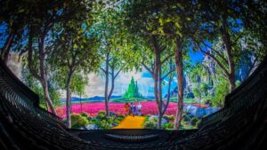 the-sphere-is-adding-enhanced-4d-effects-to-‘the-wizard-of-oz’
