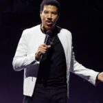 lionel-richie-hospitalized-following-st.-louis-concert,-source-says