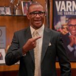 ‘the-varnell-hill-show’-review:-tommy-davidson-in-paramount+’s-amiable-throwback-of-a-‘martin’-spinoff