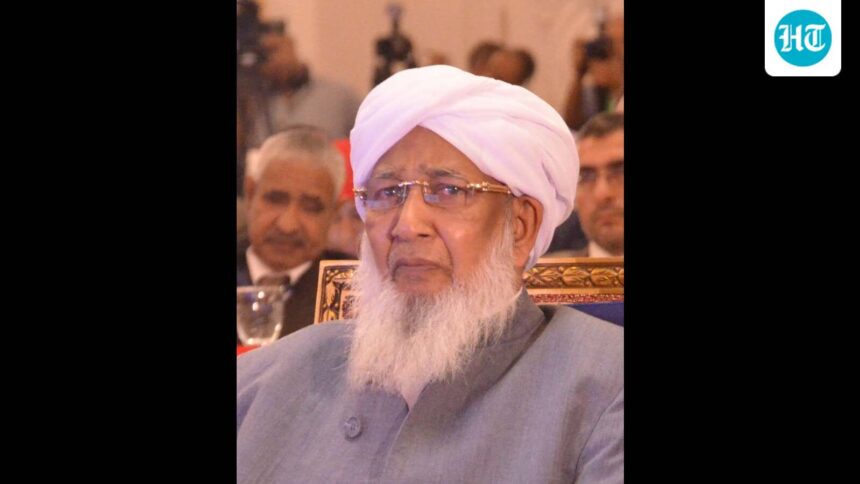 ‘women-entering-public-sphere-will-cause-destruction’:-keralam-muslim-cleric’s-remarks-spark-row