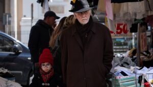 venice-first-look:-toni-servillo-meets-his-match-in-mario-martone’s-‘scherzetto’