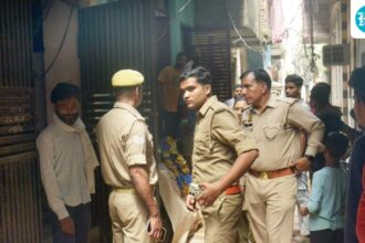 23-year-old-woman-kills-uncle-inside-delhi-house,-aide-kept-watch-outside:-police
