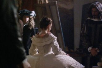‘the-indies’-goes-on-a-journey-with-3-men-taking-a-painting-across-a-europe-ravaged-by-conflicts-(exclusive-venice-trailer)