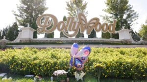 dollywood-unveils-plans-for-2027-in-park-tributes-and-resort-expansion