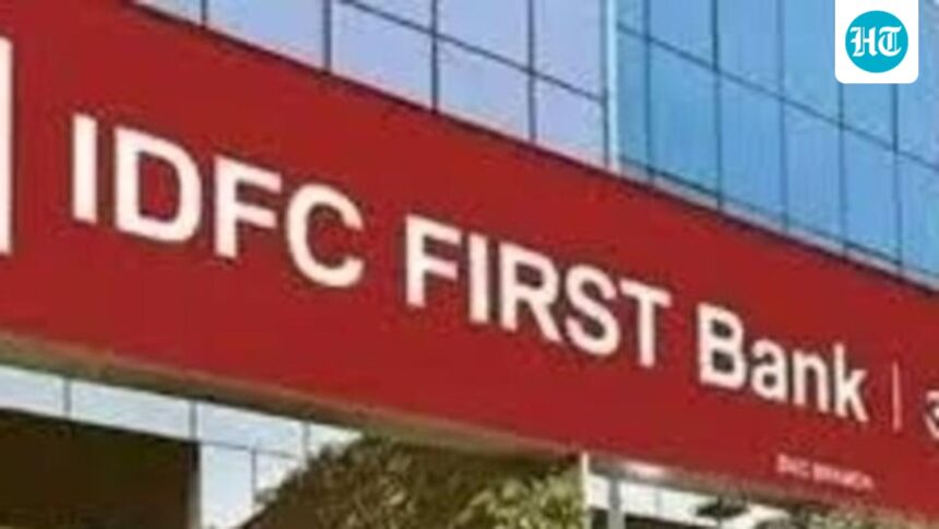 cbi-names-6-ias-officers-in-₹504-crore-idfc-bank-fraud-case