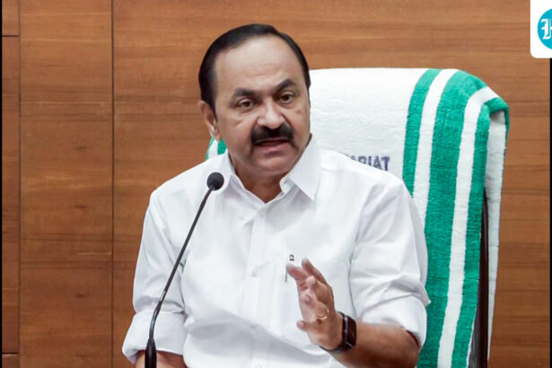 ‘not-fit-for-progressive-society’:-keralam-cm-slams-muslim-cleric’s-‘anti-women’-remarks