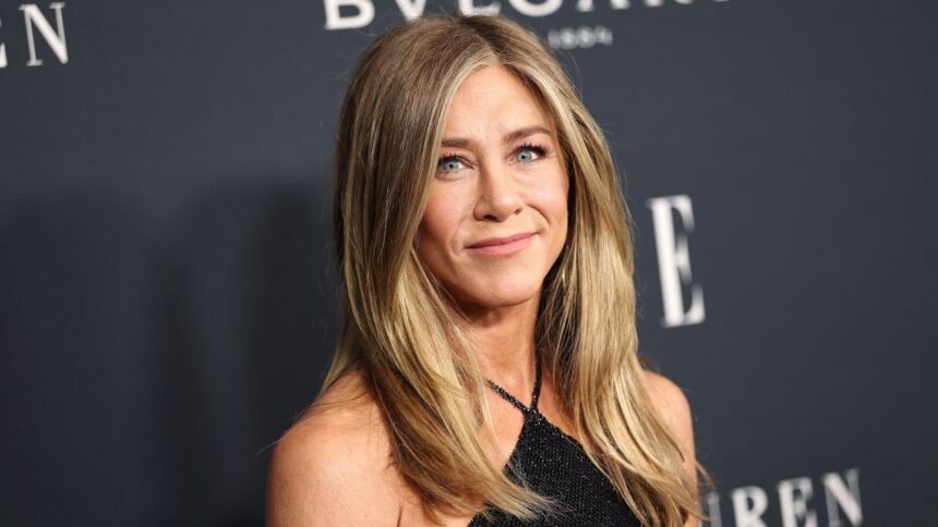 jennifer-aniston-joins-boyfriend-jim-curtis-for-chat-about-health,-wellness-and-hypnotherapy