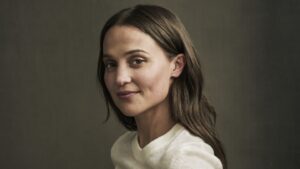 alicia-vikander-wants-the-full-venice-experience