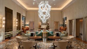 where-hollywood-stays,-eats,-shops-and-finds-art-in-venice