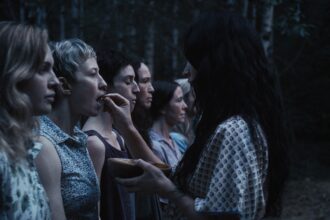 in-her-new-movie,-carrie-coon-plays-an-unexpected-cult-member:-it’s-easy-to-say-“no-way-that-would-ever-happen-to-me”