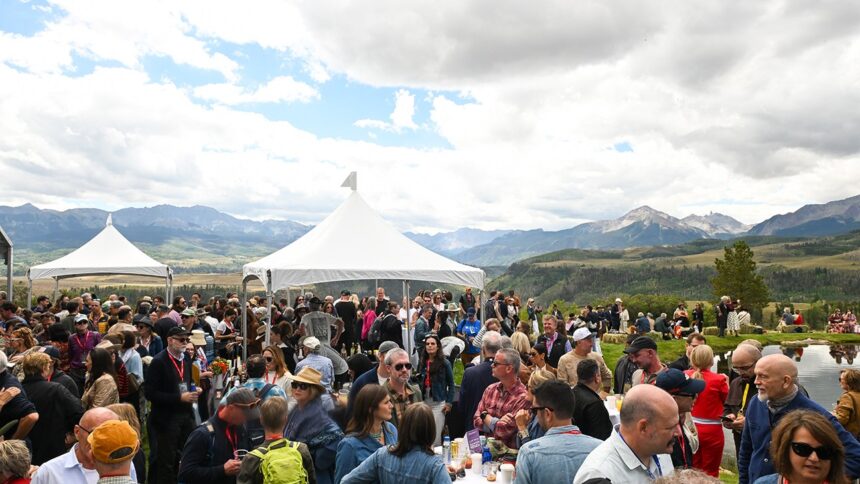 telluride-film-fest-kicks-off-with-brunch,-‘wild-horse-nine’-north-american-premiere