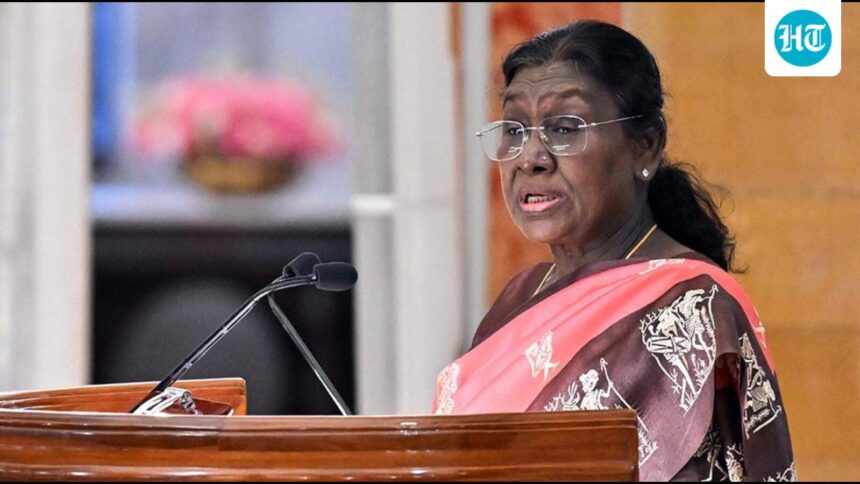 teachers-are-‘frontline-nation-builders’,-says-president-murmu-at-awards-event