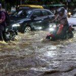 delhi-weather-live-update:-imd-issues-rain,-thunderstorm-alert-across-ncr;-gurugram-choked-again-after-heavy-downpour
