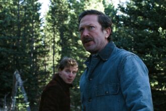‘a-long-winter’-review:-fred-hechinger-and-ebon-moss-bachrach-shine-as-family-thrust-into-uneasy-isolation-in-andrew-haigh’s-fine-grained-drama