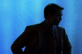 ‘primetime’-review:-you-might-feel-the-need-to-shower-after-watching-robert-pattinson-as-‘to-catch-a-predator’-host-chris-hansen