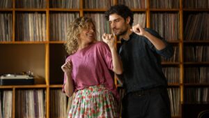 ‘it-will-happen-tonight’-review:-italian-auteur-nanni-moretti’s-searing-and-sea-sawing-romance-is-passionate-to-a-fault