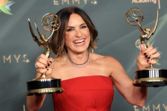 mariska-hargitay-lands-two-emmys-for-‘my-mom-jayne’-ahead-of-hosting-gig