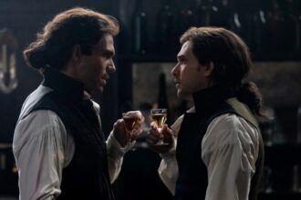 ‘a-tale-of-two-cities’-review:-kit-harington-has-done-far,-far-better-things-than-this-bland-mgm+-dickens-adaptation