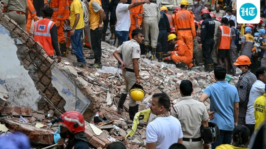 ‘distressing’:-pm-modi-expresses-condolences-after-delhi-building-collapse
