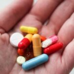 karnataka-seizes-₹4-lakh-medicines-from-two-unlicensed-amazon-facilities