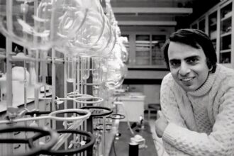 ‘carl-sagan:-we-are-made-of-star-stuff’-review:-nanette-burstein’s-natgeo-doc-prioritizes-the-human-over-the-intellectual,-for-better-and-worse