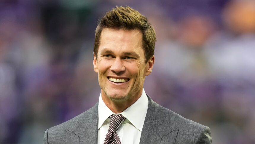 who-is-tom-brady-dating?-look-through-his-girlfriend-&-marriage-history