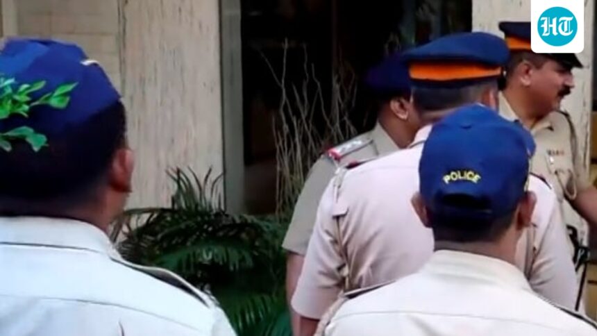 six,-including-3-year-old,-killed-as-speeding-truck-collides-with-suv-in-maharashtra