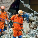 ‘networks-are-fully-operational’:-delhi-police-says-no-jammers-at-satya-niketan-rescue-site