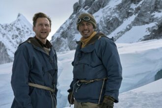‘tenzing’-review:-tom-hiddleston-and-genden-phuntsok-lead-apple’s-staid-mount-everest-drama