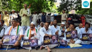 bihar-congress-row-deepens-as-expelled-leaders-protest-in-delhi,-seek-total-revamp